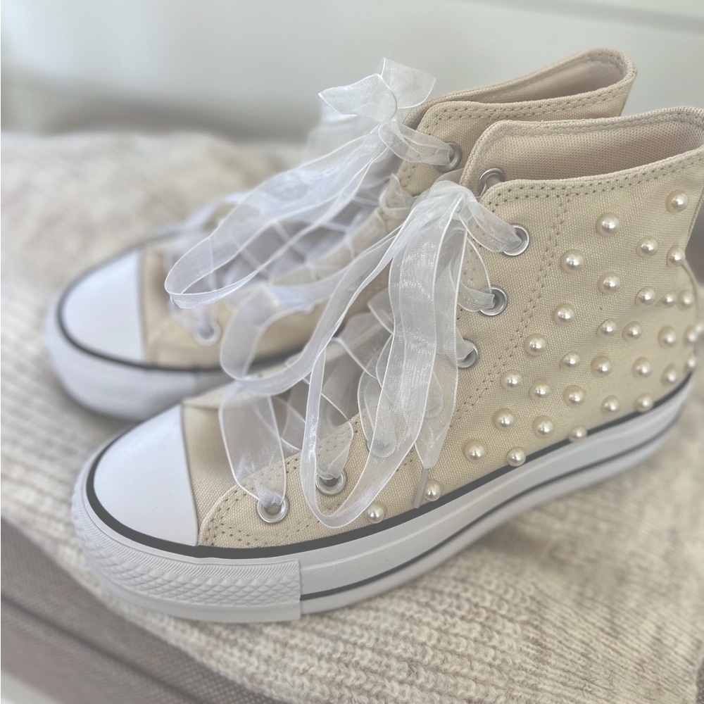 Bridal Pearl Studded Platform Converse High-Top Sneakers - Off White/Cream